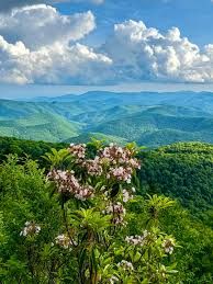 Scenic Blue Ridge Parkway Drive Appalachian Mountains